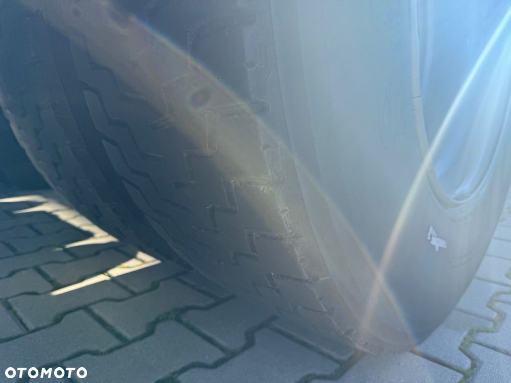 Renault T520 / DUŻA KABINA / PEŁNE SPOILERY / SPROWADZONY / STAN BDB / / / - 15