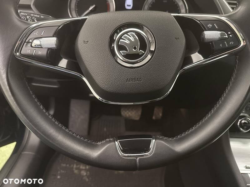 Skoda Superb 2.0 TSI Ambition DSG - 14