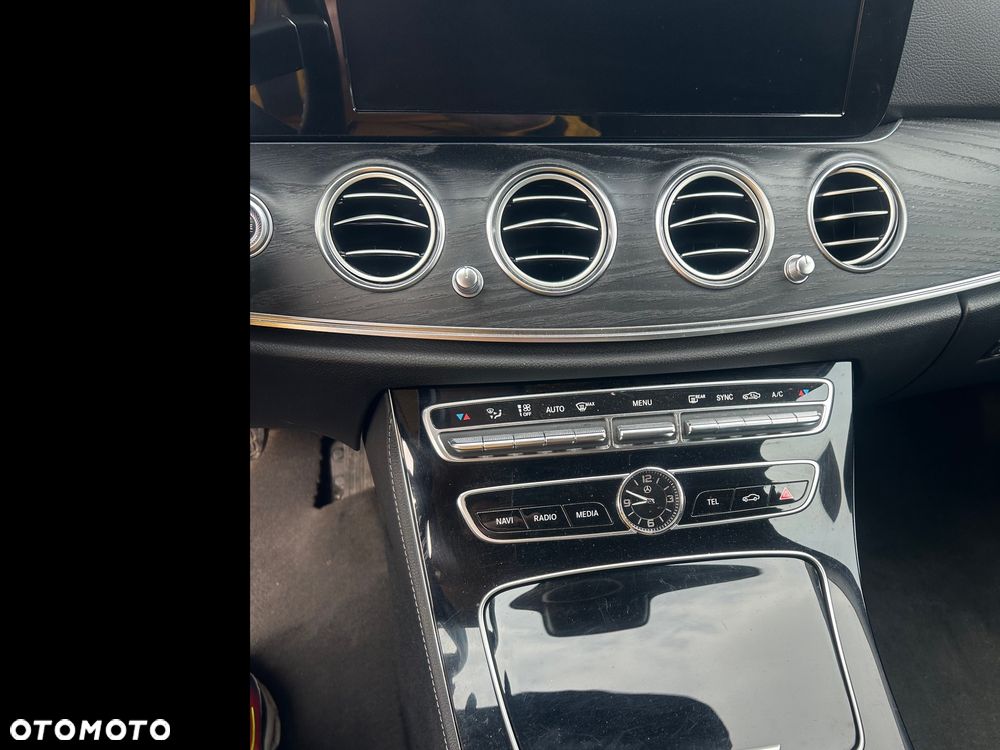 Mercedes-Benz Klasa E 220 d 9G-TRONIC - 6