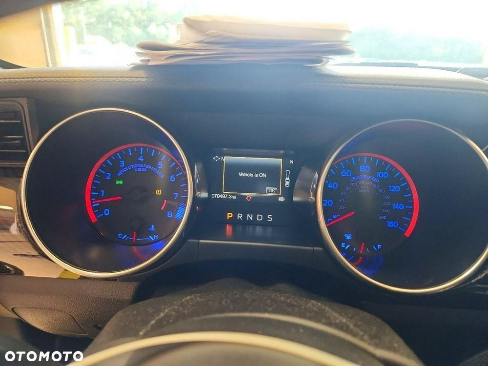 Ford Mustang 5.0 V8 GT - 8