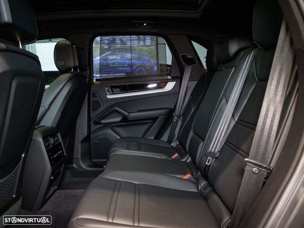 Porsche Cayenne E-Hybrid - 33