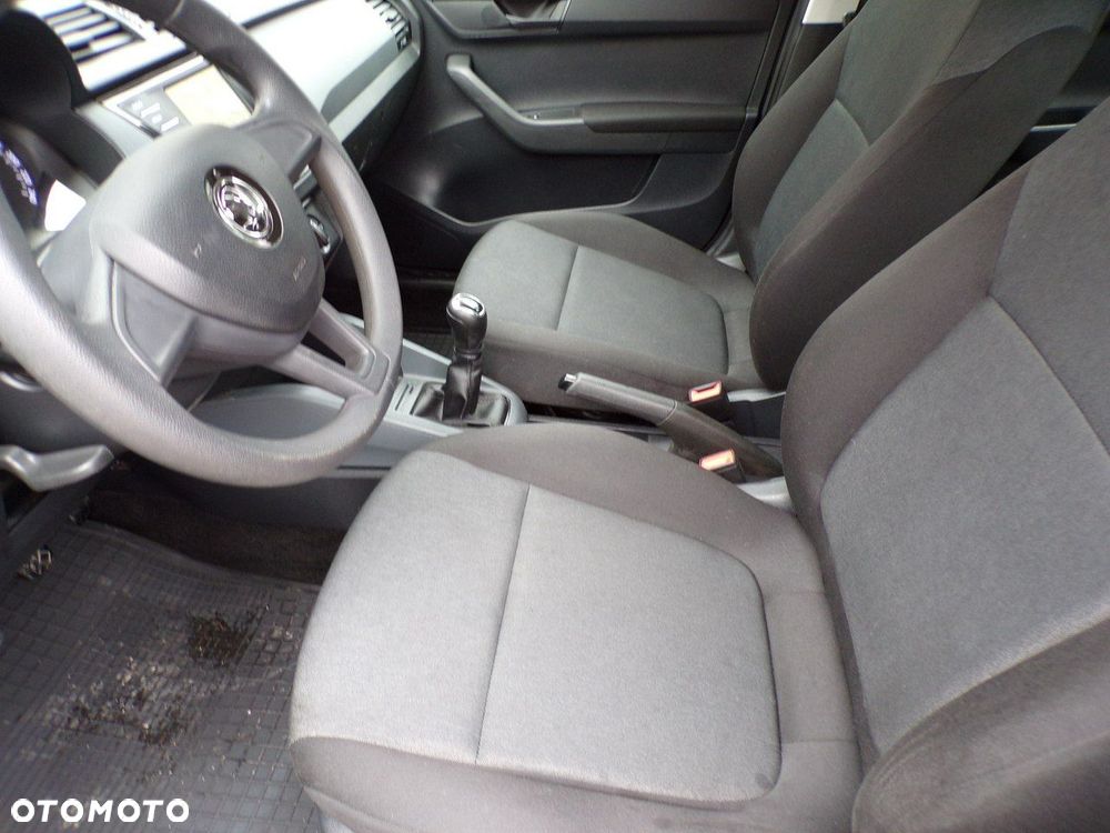 Skoda Fabia 1.0 TSI Tour - 18