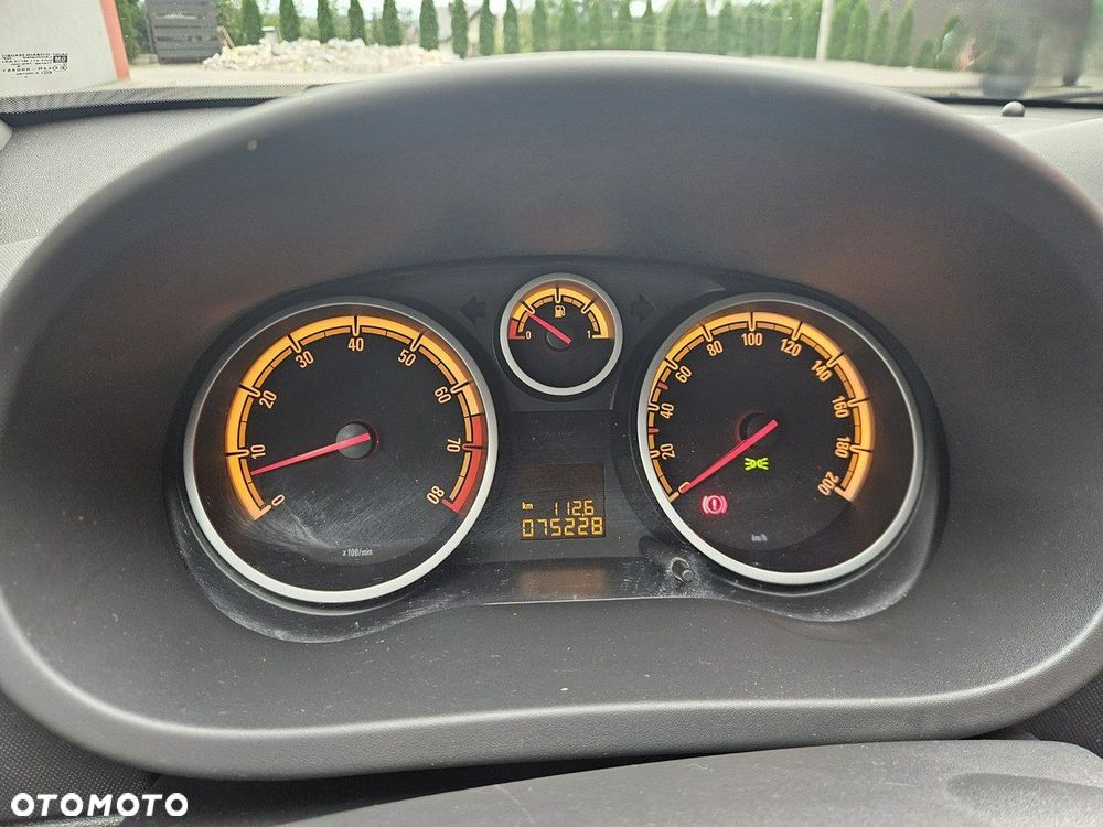 Opel Corsa 1.4 16V Active - 27