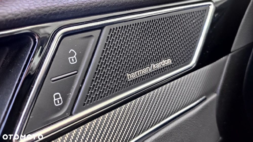 Volkswagen Passat Variant 2.0 TDI 4Mot Elegance DSG - 37