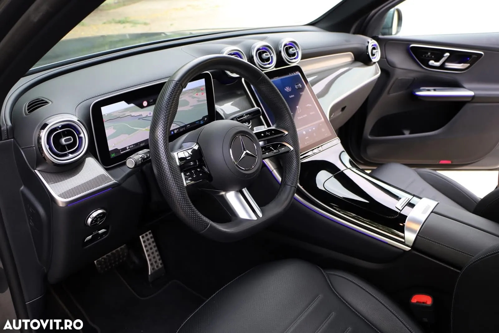 Mercedes-Benz GLC 300 4Matic 9G-TRONIC AMG Line Advanced - 13