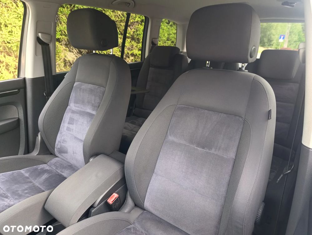 Volkswagen Touran 1.6 TDI DPF BlueMotion Technology DSG Comfortline - 21
