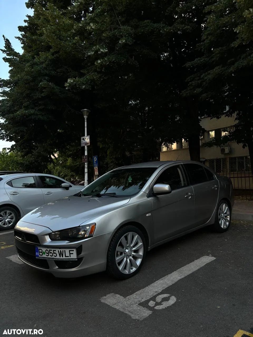 Mitsubishi Lancer - 1