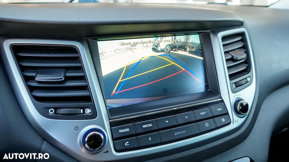 Hyundai Tucson 2.0 CRDI 4WD 6AT Luxury+ - 14