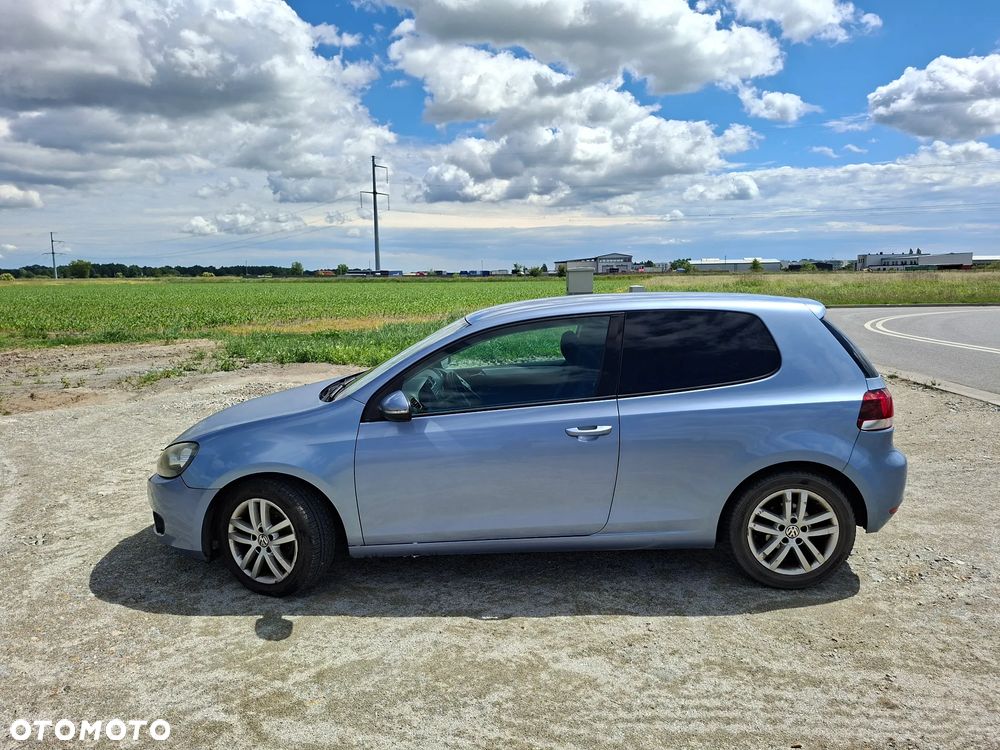 Volkswagen Golf 2.0 TDI DPF Highline - 4
