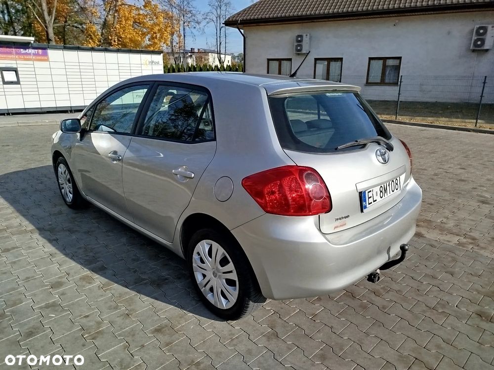 Toyota Auris 1.4 VVT-i Terra - 8