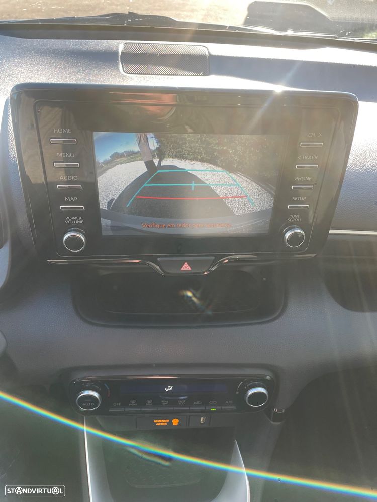 Toyota Yaris 1.5 HDF Comfort - 17