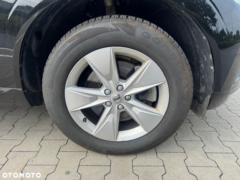 Volvo XC 60 B4 B Essential - 31