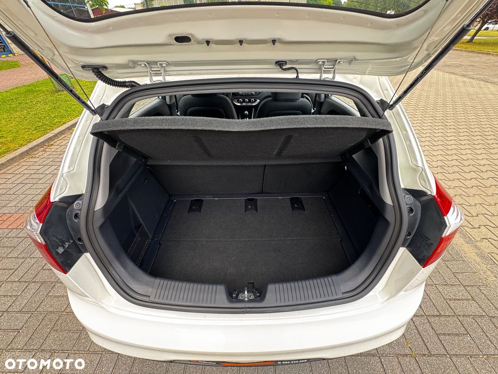 Kia Rio 1.4 L - 29