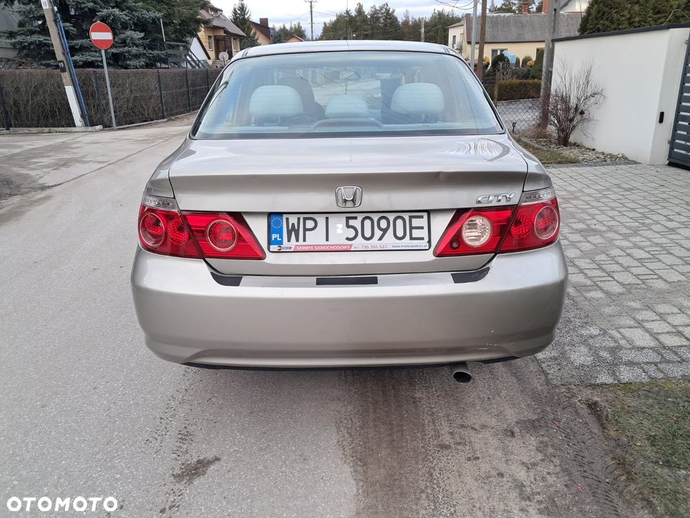 Honda City 1.4 Comfort - 6