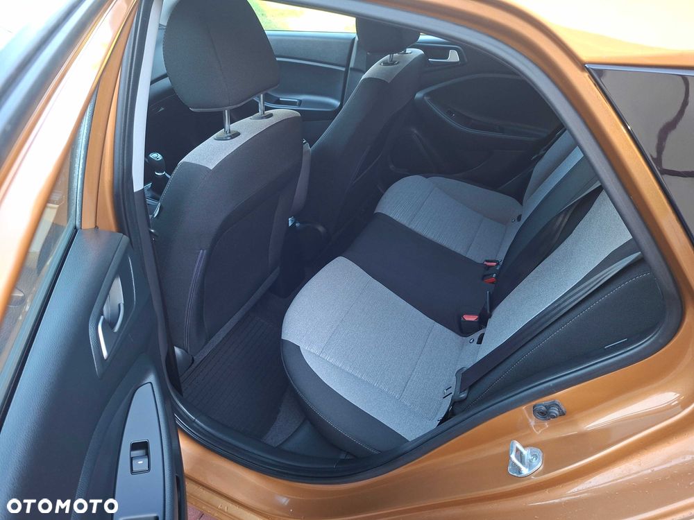 Hyundai i20 - 5