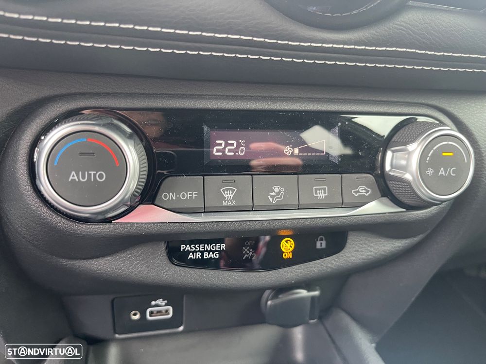 Nissan Juke 1.6 Hybrid N-Connecta Two Tone - 17