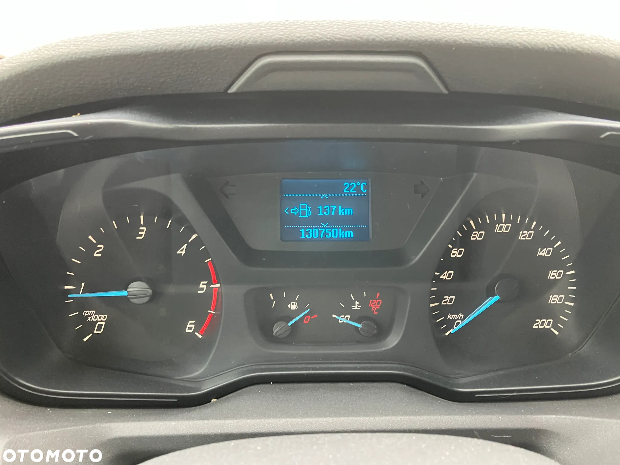 Ford Transit - 12