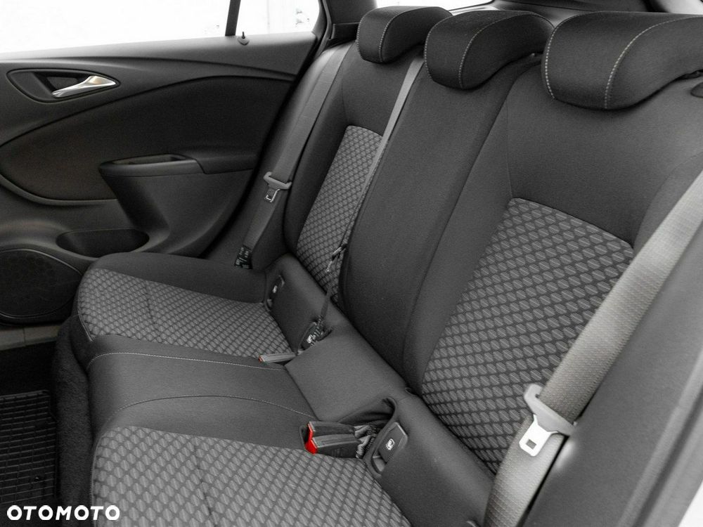 Opel Astra 1.2 T Edition S&S - 25