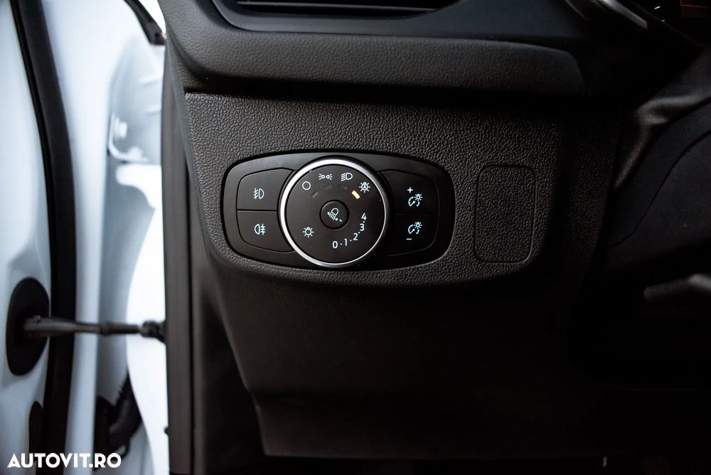 Ford Focus 1.5 EcoBlue Connected - 30