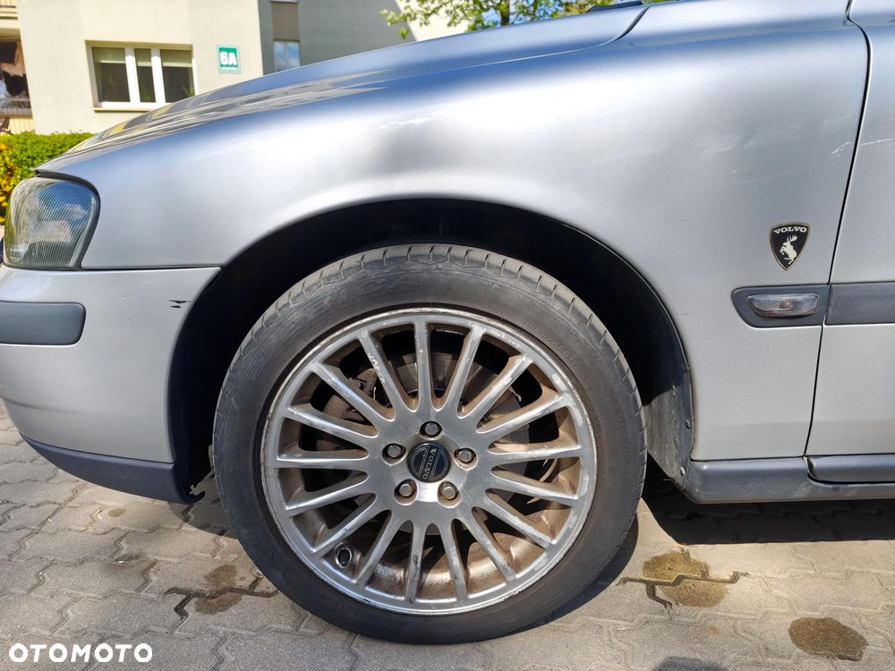 Volvo S60 2.3 T5 - 18