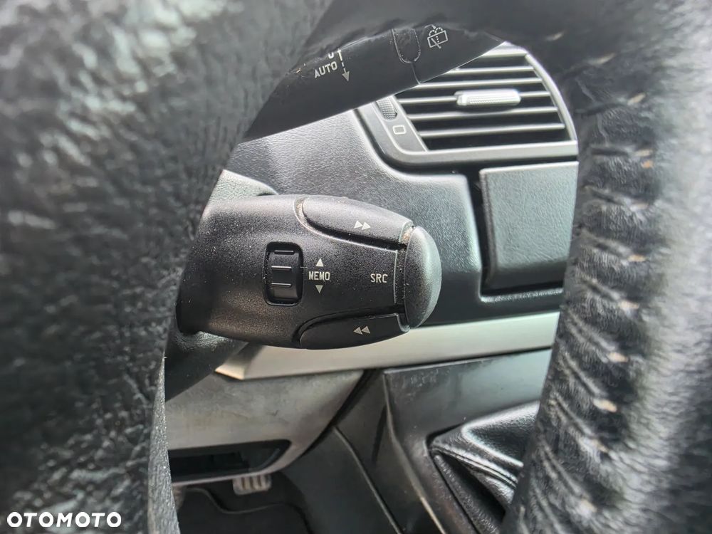 Peugeot 807 HDi 165 Premium - 24