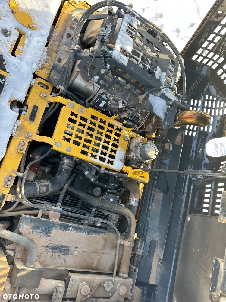 Komatsu PC 210 LC-11 - 26