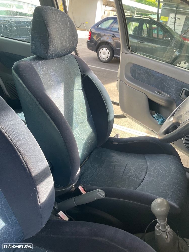 Renault Clio 1.6 Si - 8