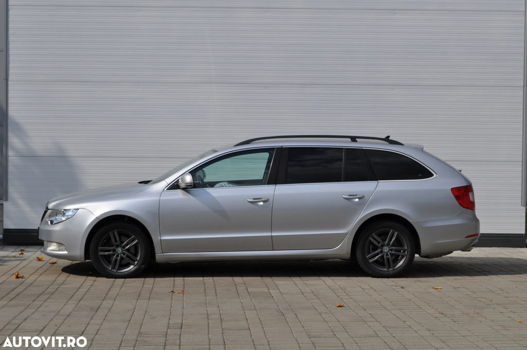 Skoda Superb Combi 2.0 TDI Comfort - 2