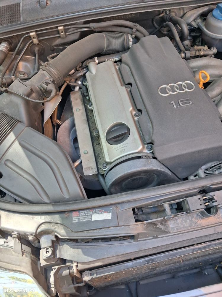 Audi A4 1.6 - 11