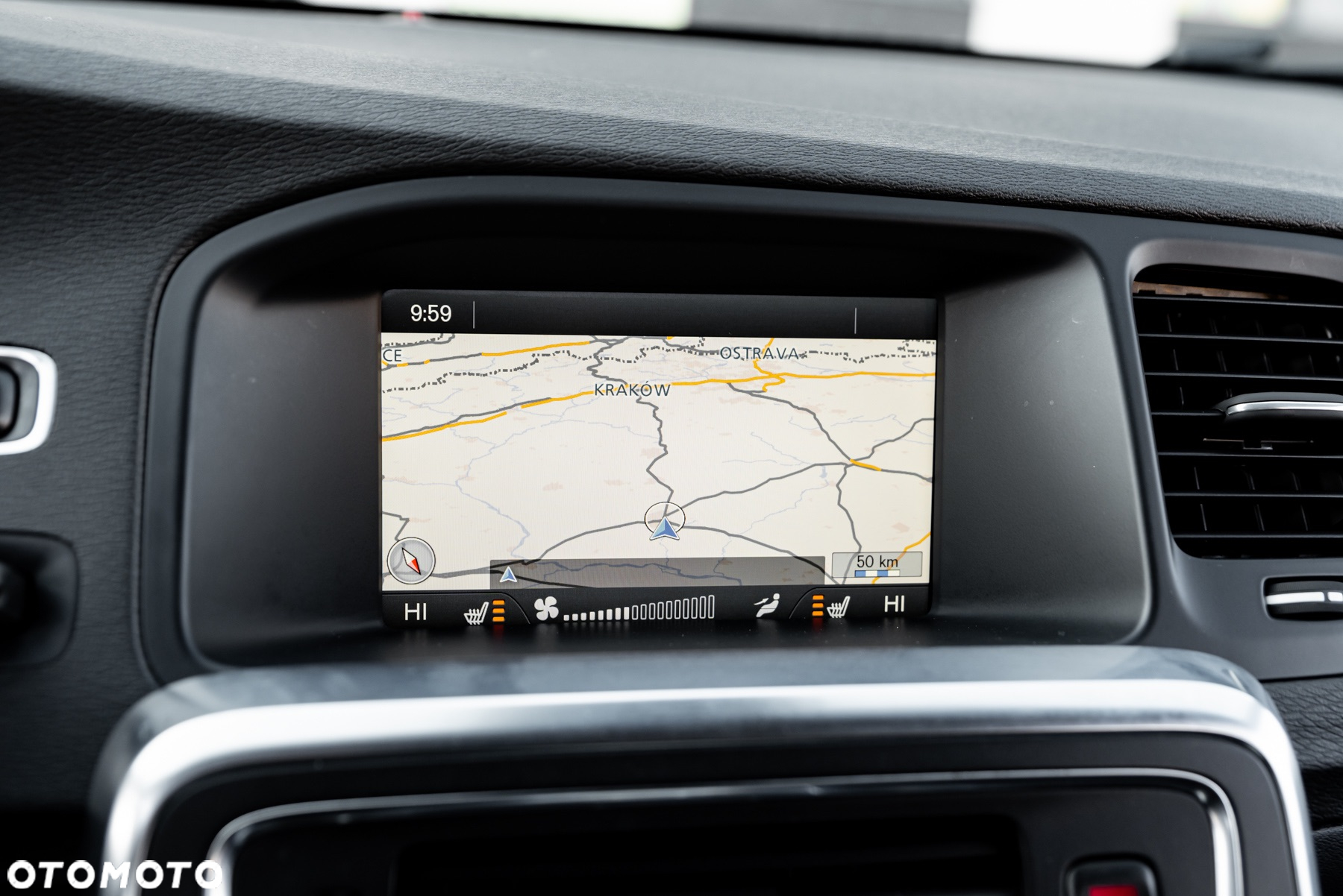 Volvo V60 D4 AWD Geartronic Momentum - 34