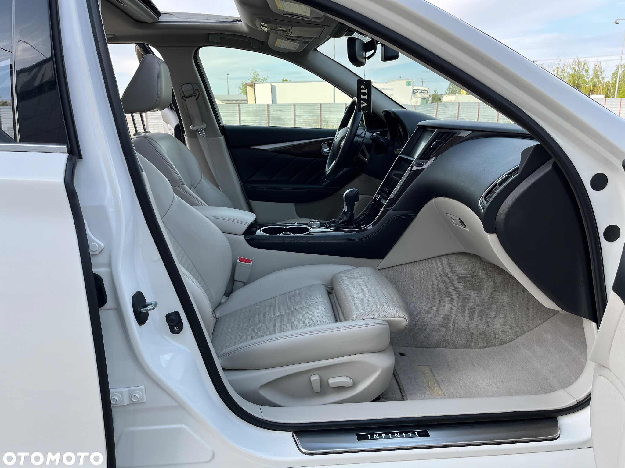 Infiniti Q50 Q50(S) Hybrid AWD Sport Tech - 16