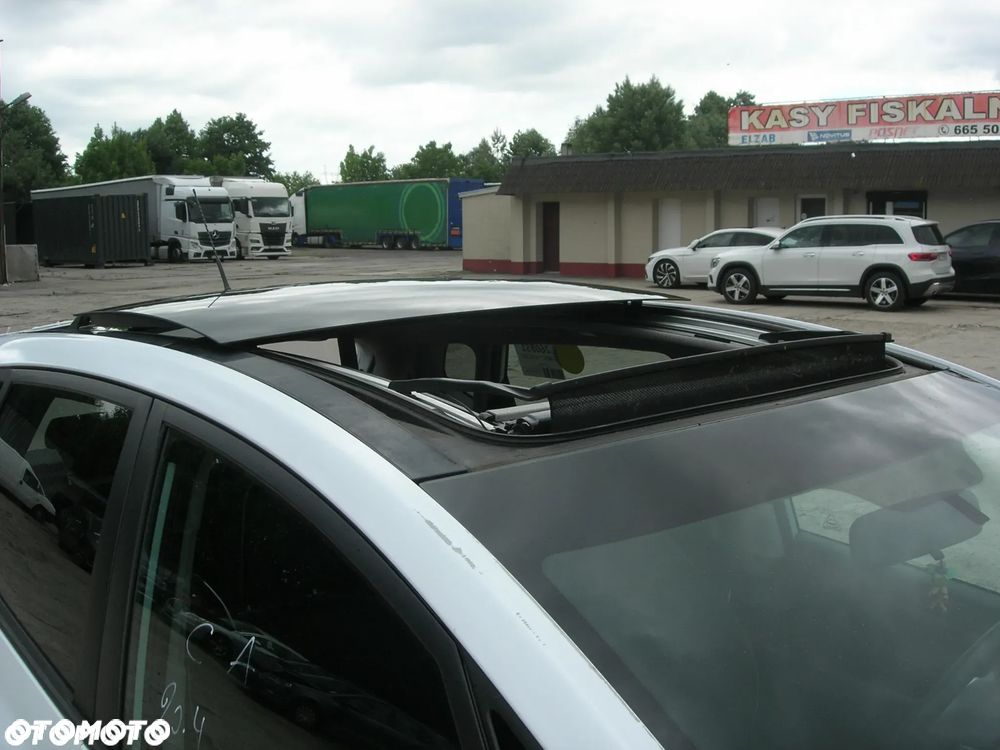 Kia Venga - 9