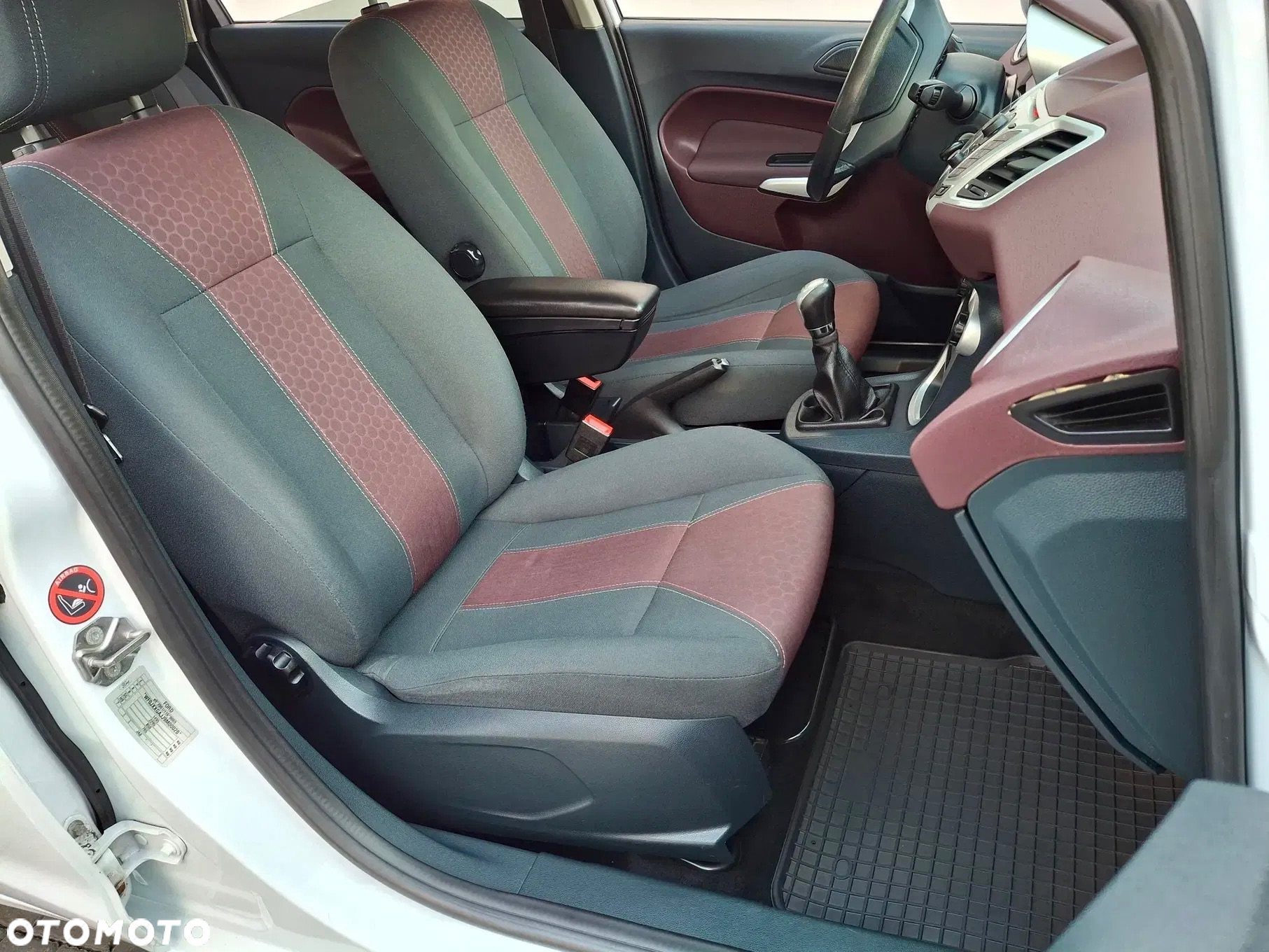 Ford Fiesta 1.4 Titanium - 16