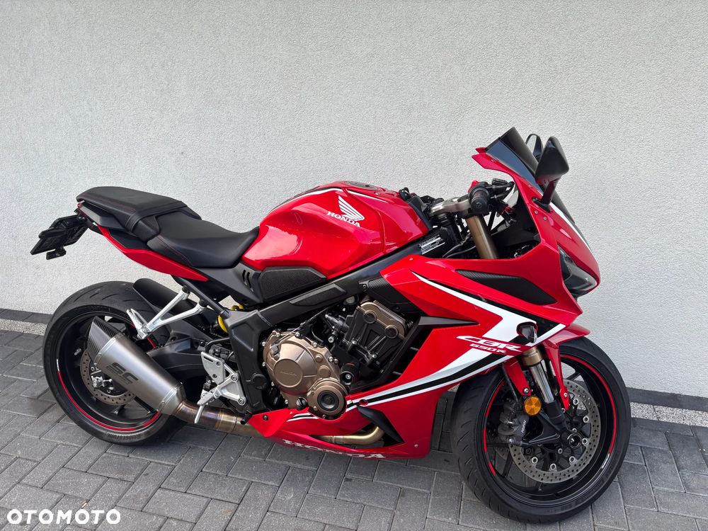 Honda CBR - 8