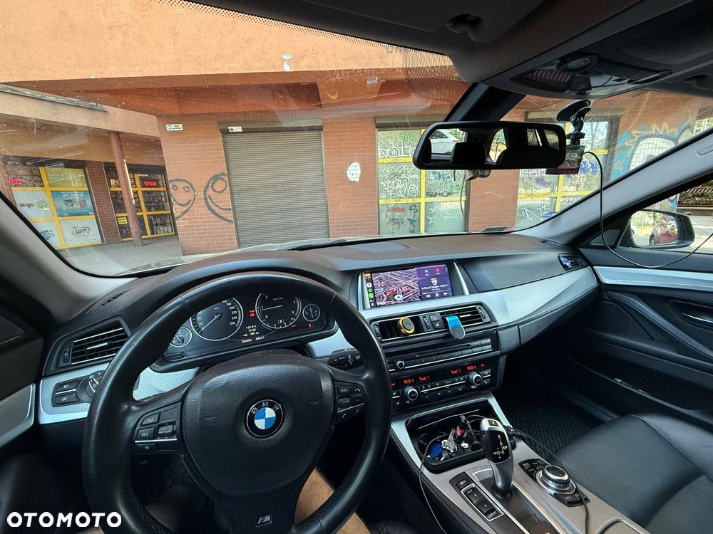 BMW Seria 5 - 32