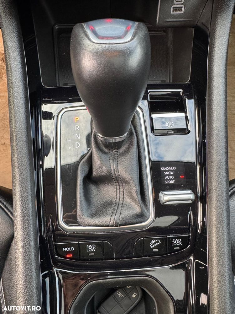Jeep Compass 1.3 T4 4xe PLUG-IN HYBRID Automatik S - 9