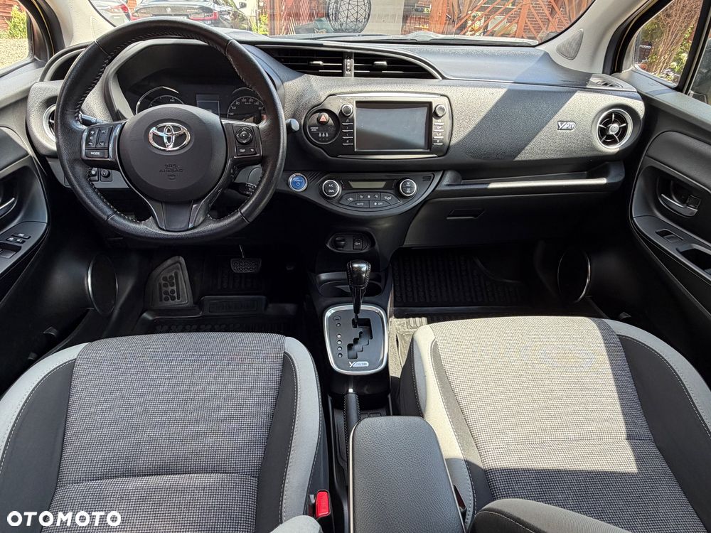 Toyota Yaris 1.5 20th Anniversary CVT - 20