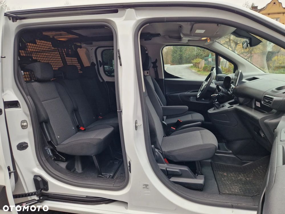 Opel Combo Maxi Brygadówka 5 Osób - 16