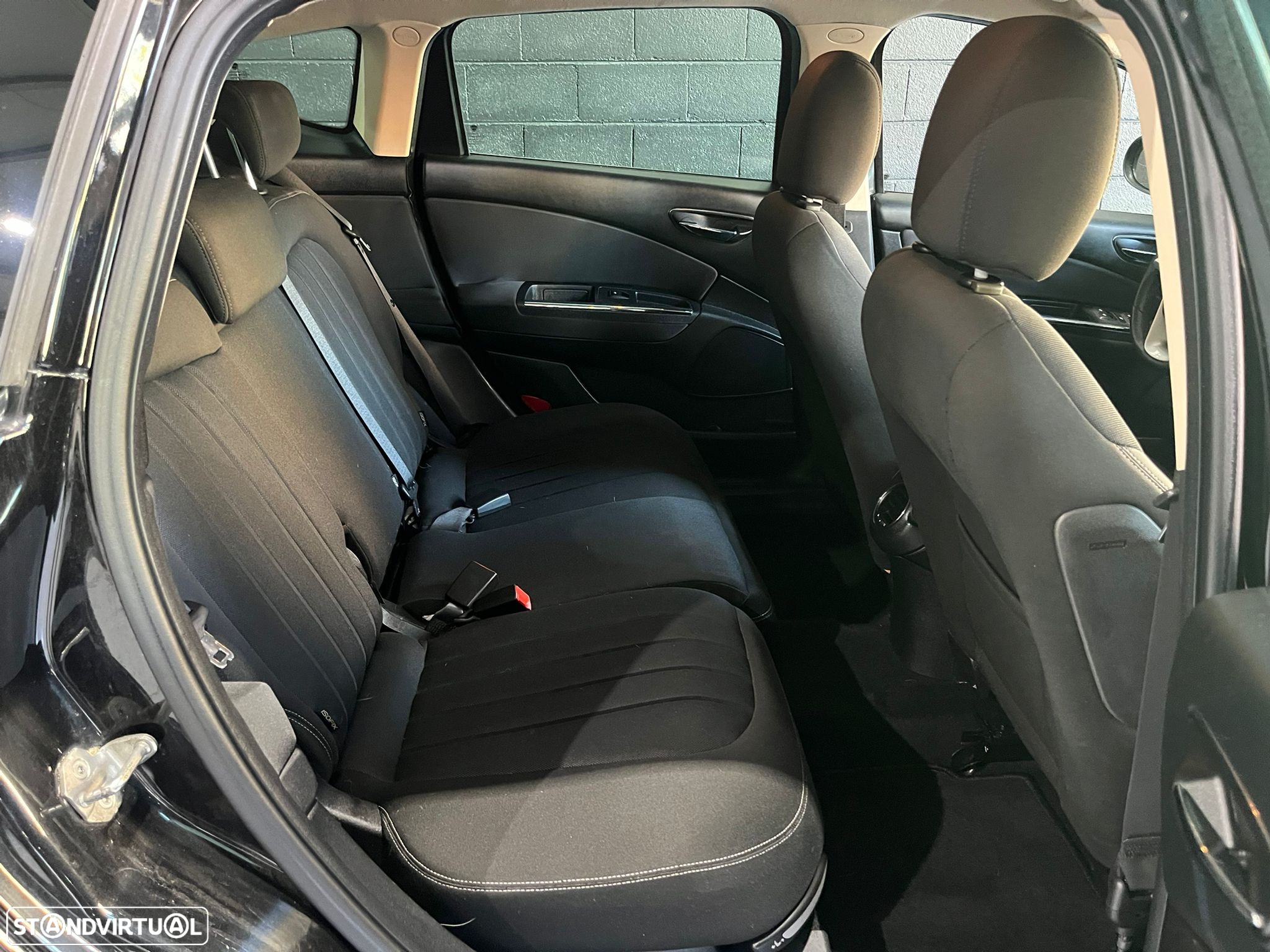 Lancia Delta 1.6 M-Jet Platino - 12
