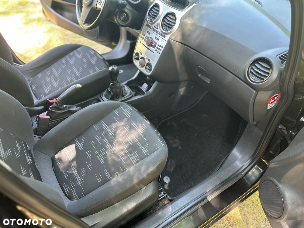 Opel Corsa 1.4 16V Active - 22