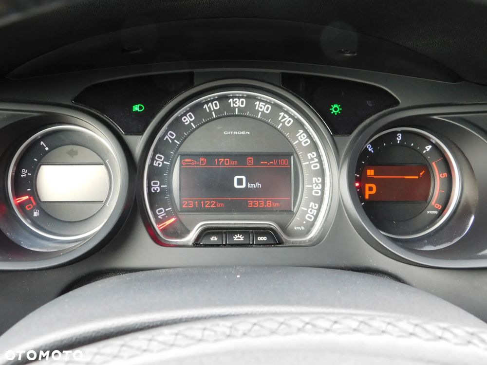 Citroën C5 2.2 HDi Exclusive - 10