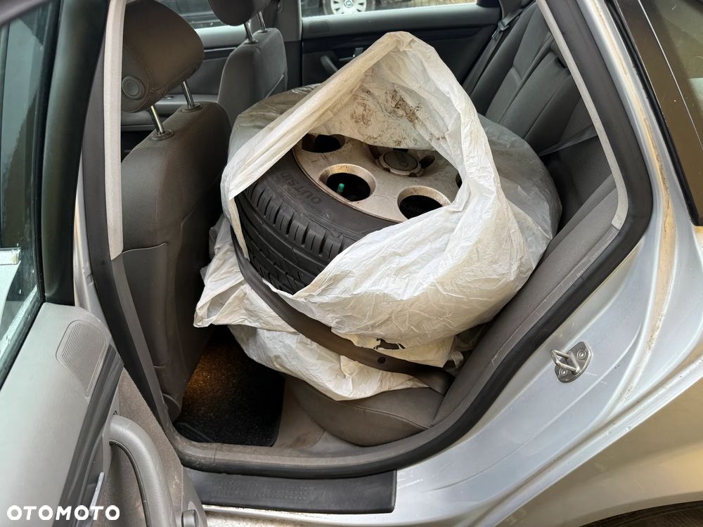 Audi A4 Limousine 2 - 22