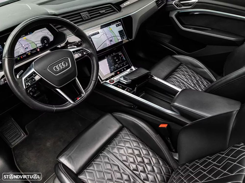 Audi e-tron - 8