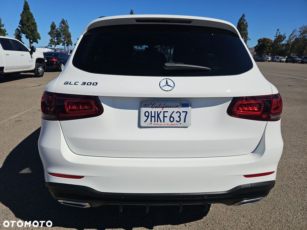 Mercedes-Benz GLC 300 4Matic 9G-TRONIC - 3