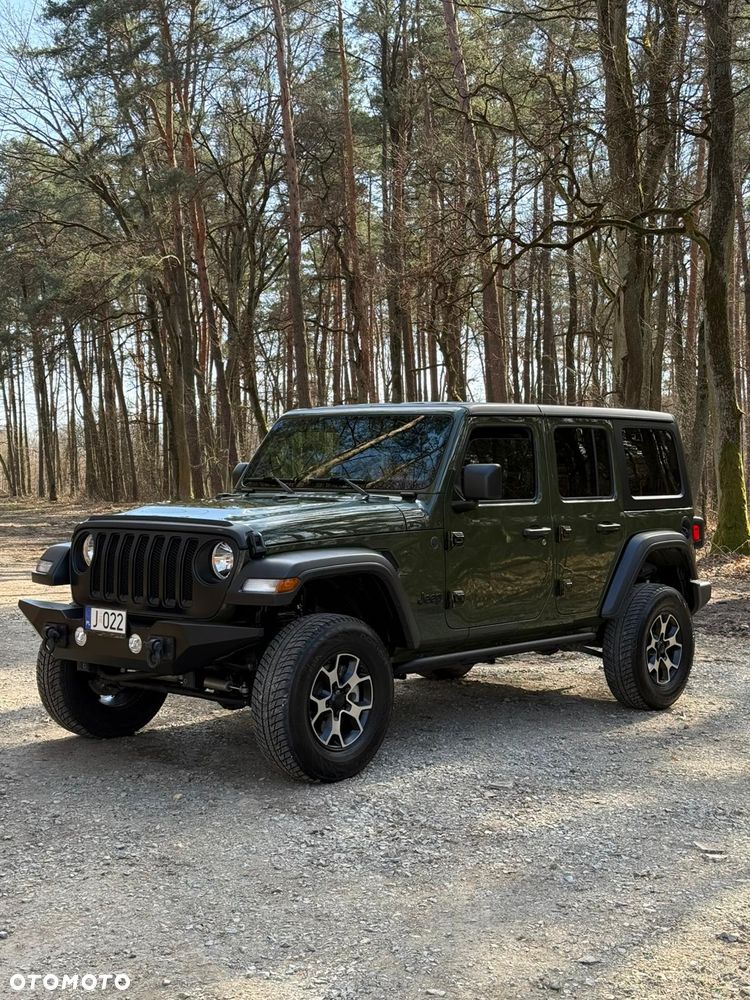 Jeep Wrangler - 8
