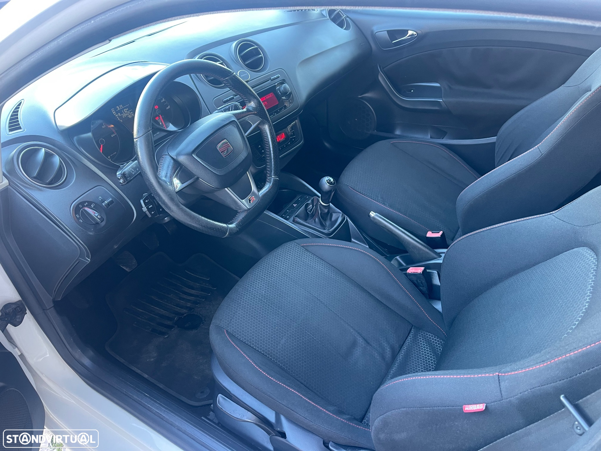 SEAT Ibiza SC 1.6 TDi FR - 6