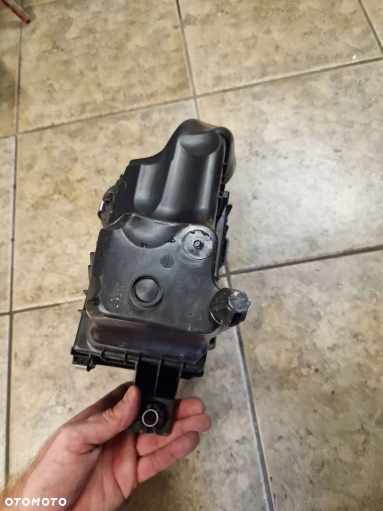 obudowa filtra powietrza mitsubishi colt 2023 165003342r - 4