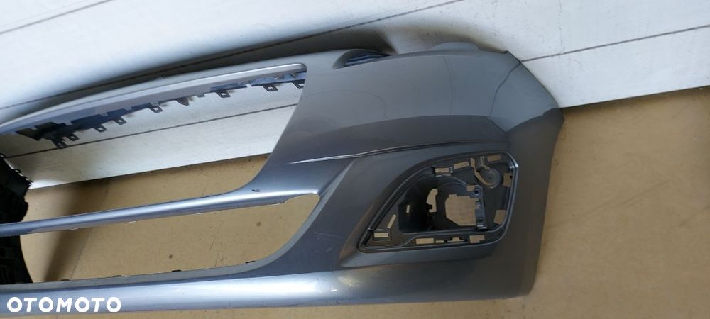 Zderzak przód Peugeot 5008 LIFT bez dziur - 3