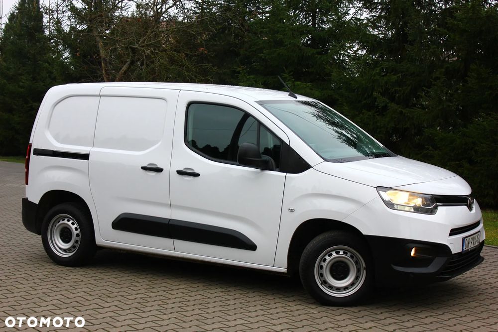 Toyota PROACE CITY BLASZAK 2 OSOBOWY 1.2 D-4T BENZYNA 110KM PEWNE AUTO FV23% - 2