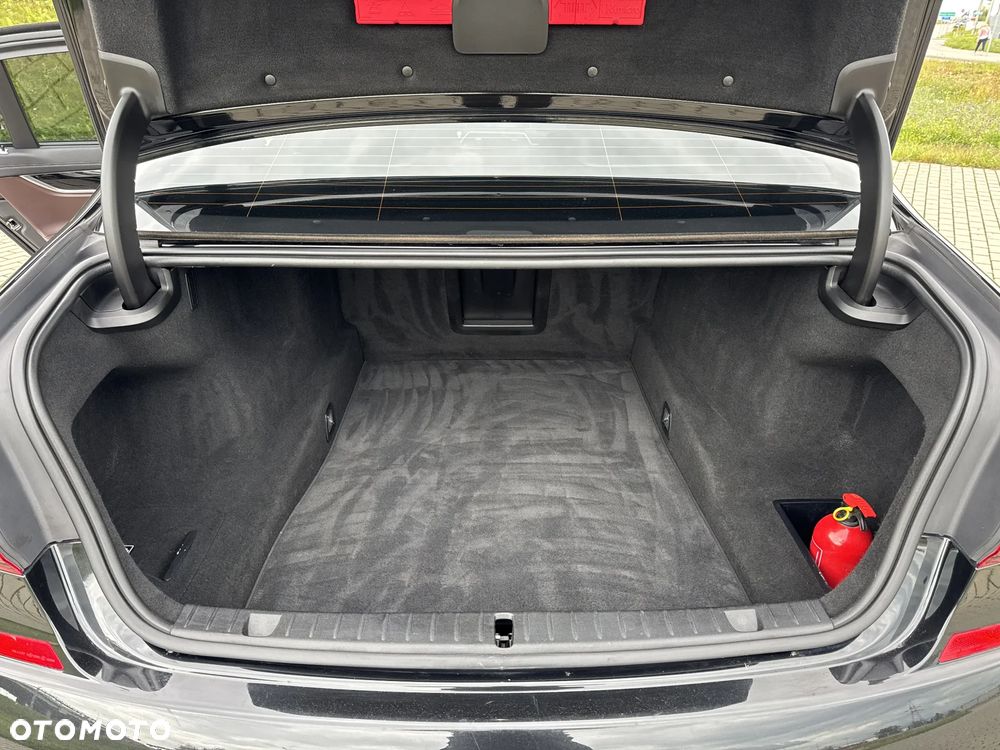 BMW Seria 7 750d xDrive sport - 18